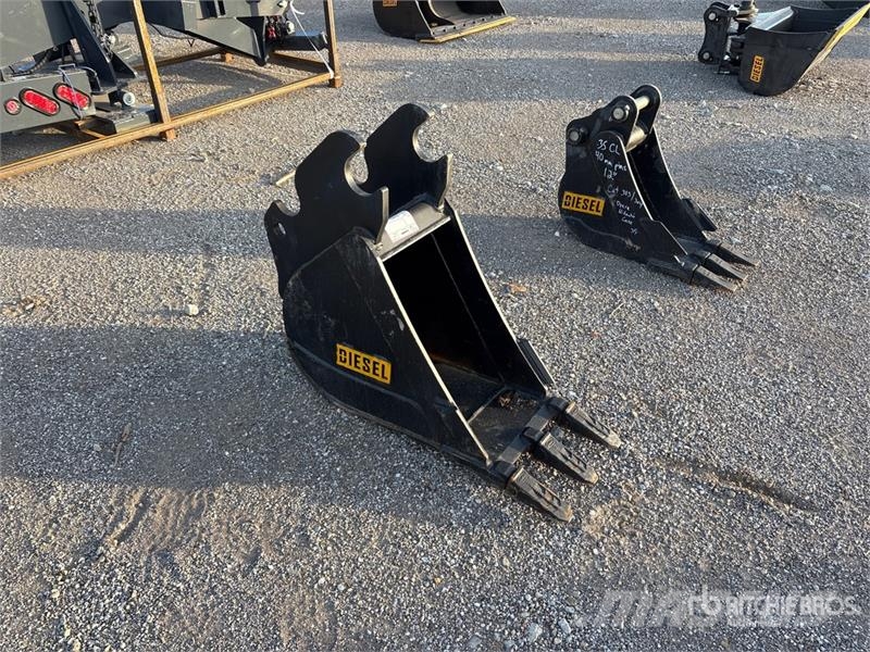 Diesel Equipment 12 in Digging Excavator Bucket - Schaufeln