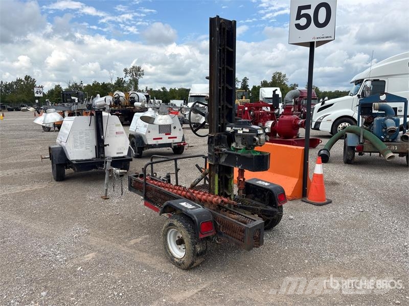  Dig R Mobile 550 S/A Power Auger Леки сондажи
