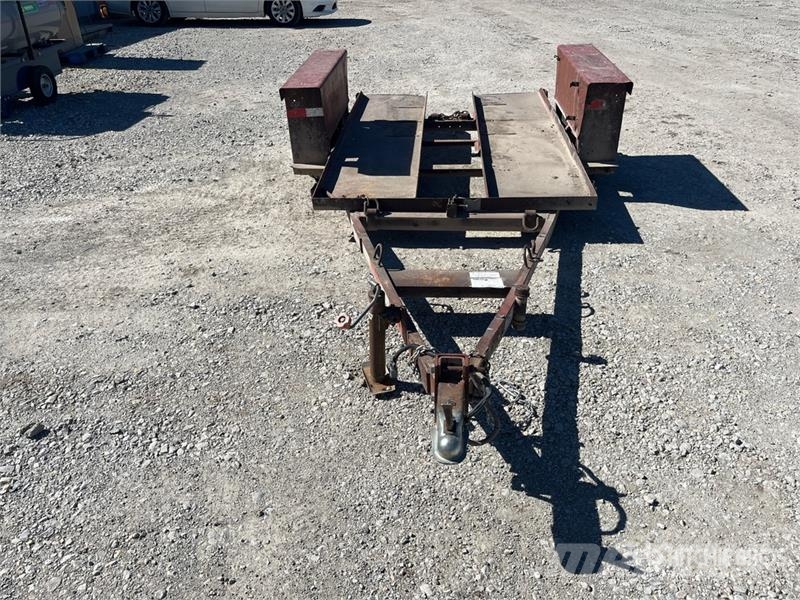 Ditch Witch 14 ft S/A Tilt Deck Trailer Nizki nakladalci