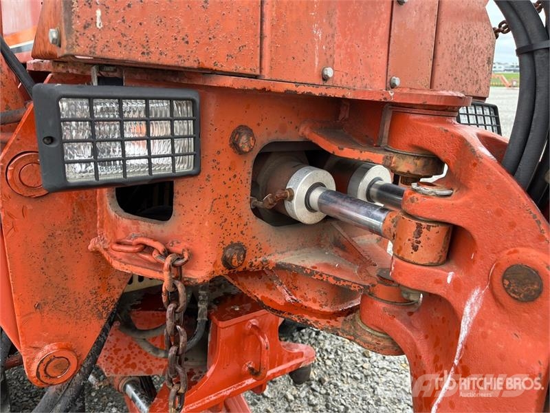 Ditch Witch 5110DD 4x4 Cable Plow محاريث
