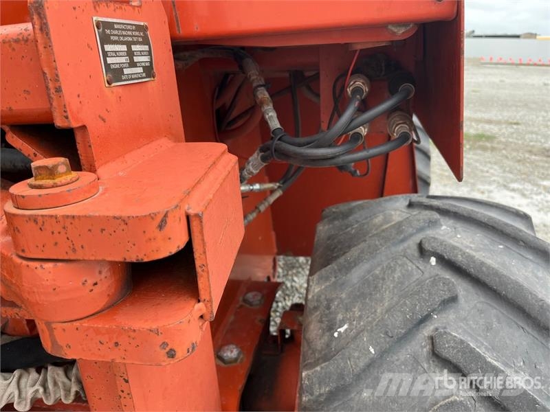 Ditch Witch 5110DD 4x4 Cable Plow محاريث