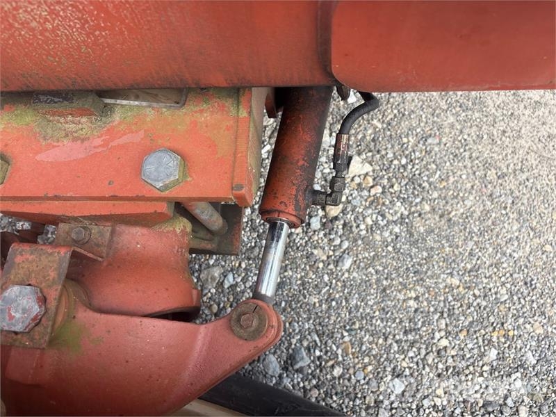 Ditch Witch 7610 4x4 Cable Plow Biçaklar