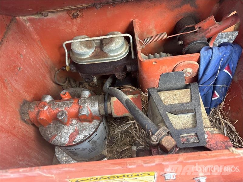 Ditch Witch 7610 4x4 Cable Plow Biçaklar