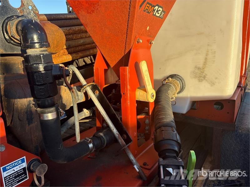 Ditch Witch JT10 Directional Drill Horizontālā virziena urbšanas iekārtas
