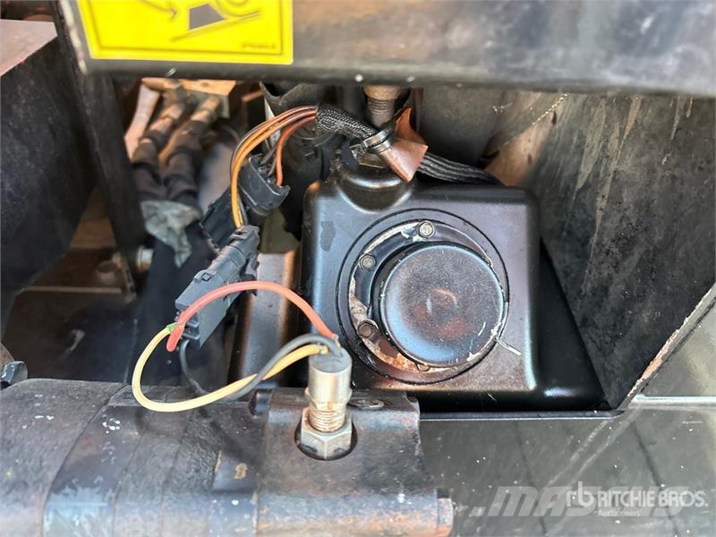 Ditch Witch JT10 Directional Drill Horizontālā virziena urbšanas iekārtas