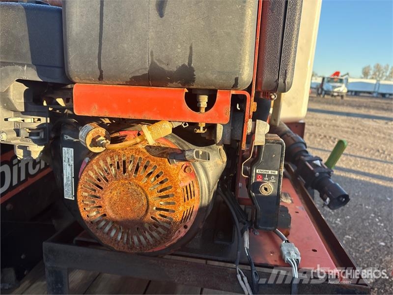 Ditch Witch JT10 Directional Drill Horizontālā virziena urbšanas iekārtas