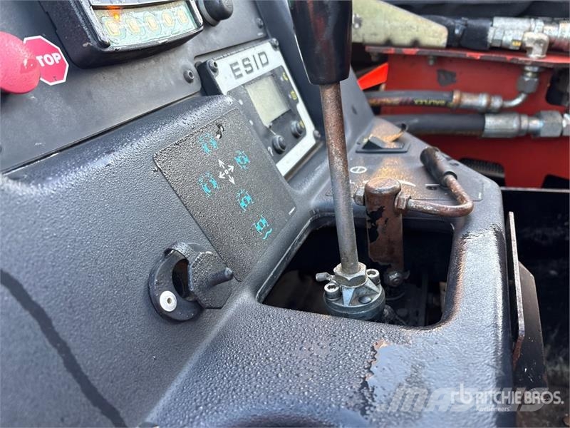 Ditch Witch JT10 Directional Drill Horizontālā virziena urbšanas iekārtas