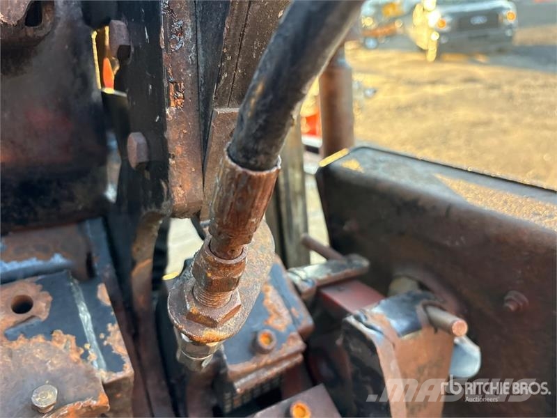 Ditch Witch JT10 Directional Drill Horizontālā virziena urbšanas iekārtas