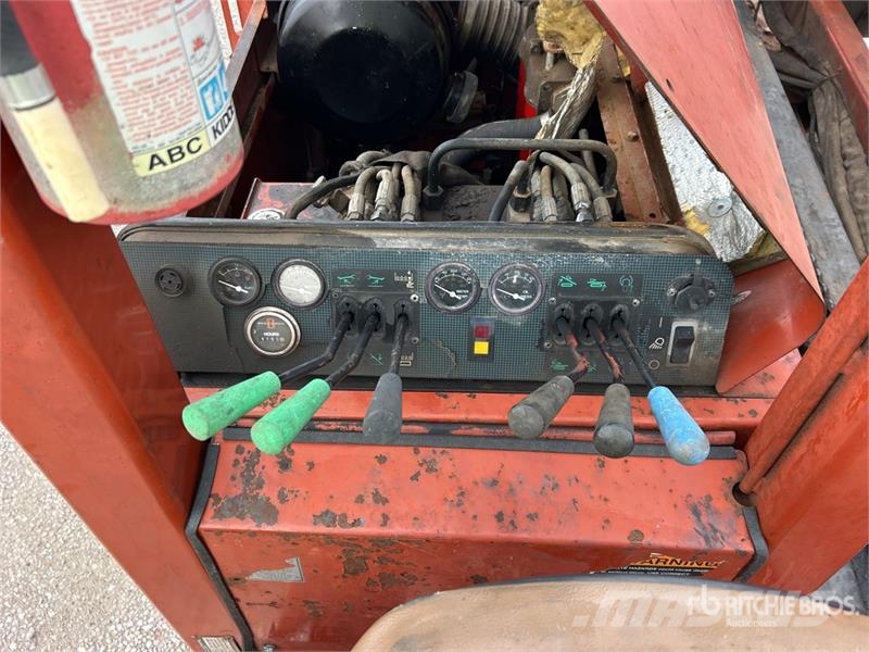 Ditch Witch JT4020 Horizontale Richtungsbohrgeräte