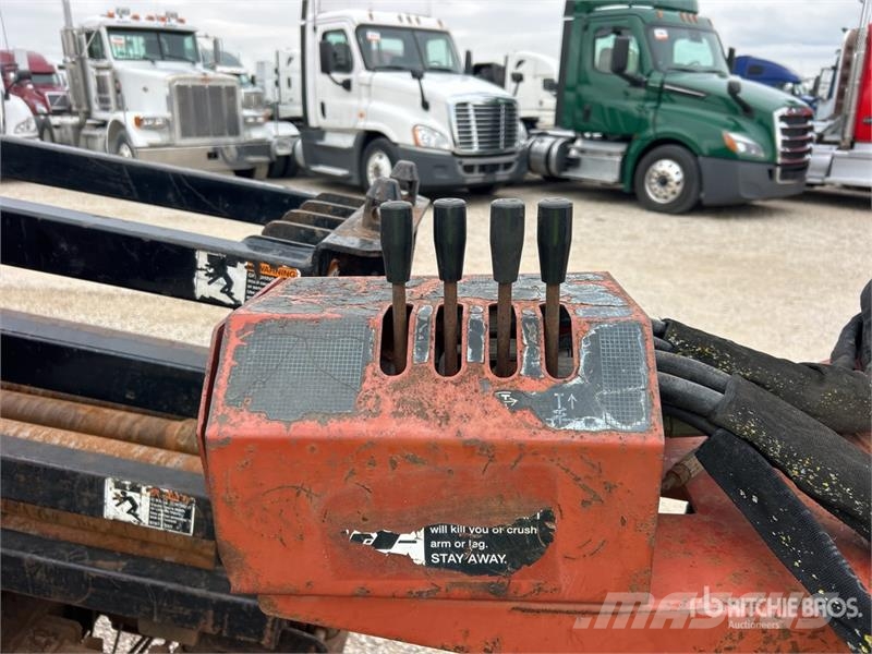 Ditch Witch JT4020 Horizontale Richtungsbohrgeräte