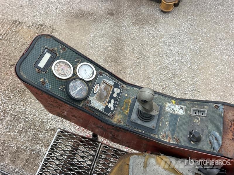 Ditch Witch JT4020 Horizontale Richtungsbohrgeräte