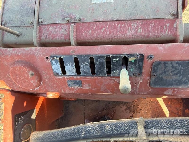 Ditch Witch RT70H 트렌처