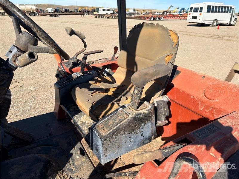 Ditch Witch RT70H 트렌처