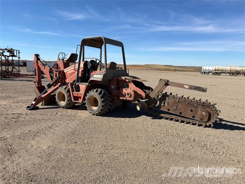 Ditch Witch RT70H 트렌처