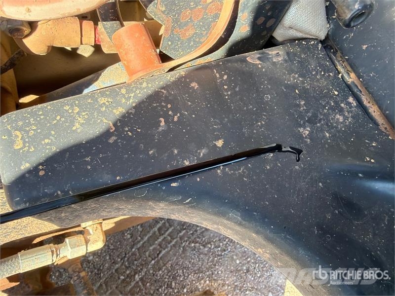 Ditch Witch RT70H 트렌처