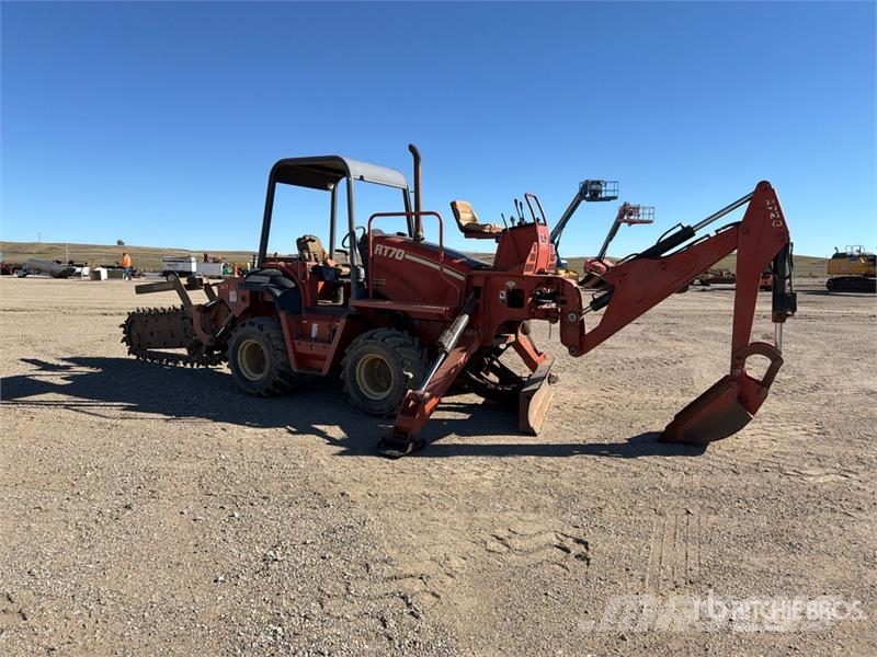 Ditch Witch RT70M 4x4 Trencher Изкопни машини