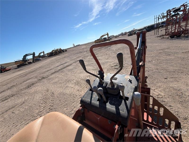 Ditch Witch RT70M 4x4 Trencher Изкопни машини