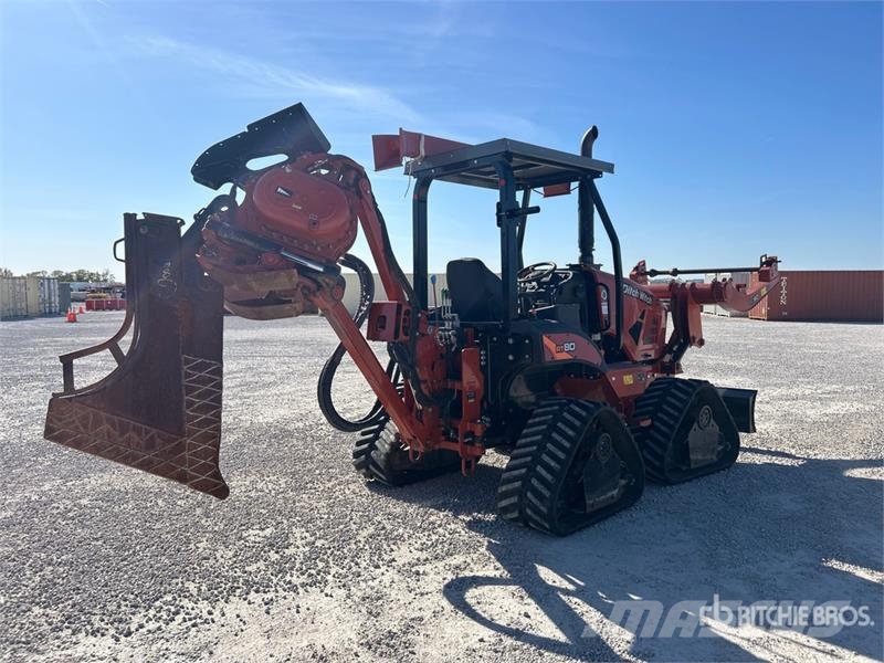 Ditch Witch RT80Q Tracked Quad Track Cable Plow محاريث