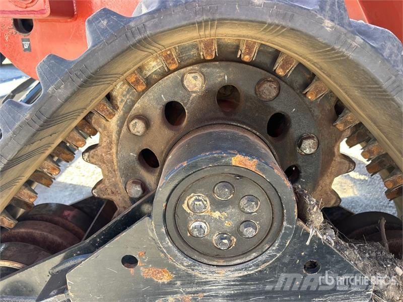 Ditch Witch RT80Q Tracked Quad Track Cable Plow محاريث