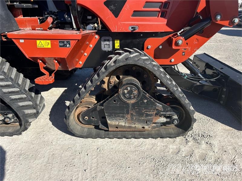 Ditch Witch RT80Q Tracked Quad Track Cable Plow محاريث