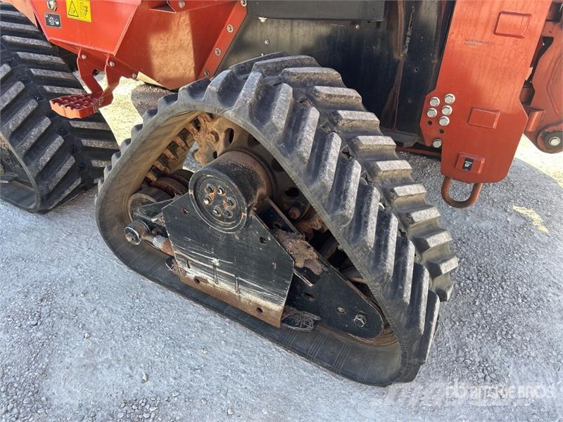 Ditch Witch RT80Q Tracked Quad Track Cable Plow محاريث
