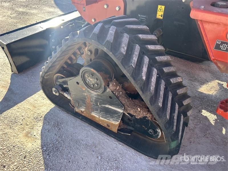 Ditch Witch RT80Q Tracked Quad Track Cable Plow محاريث