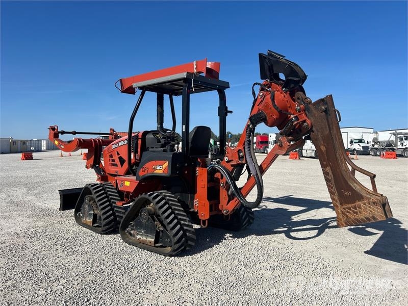 Ditch Witch RT80Q Tracked Quad Track Cable Plow محاريث