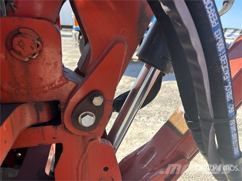 Ditch Witch RT80Q Tracked Quad Track Cable Plow محاريث