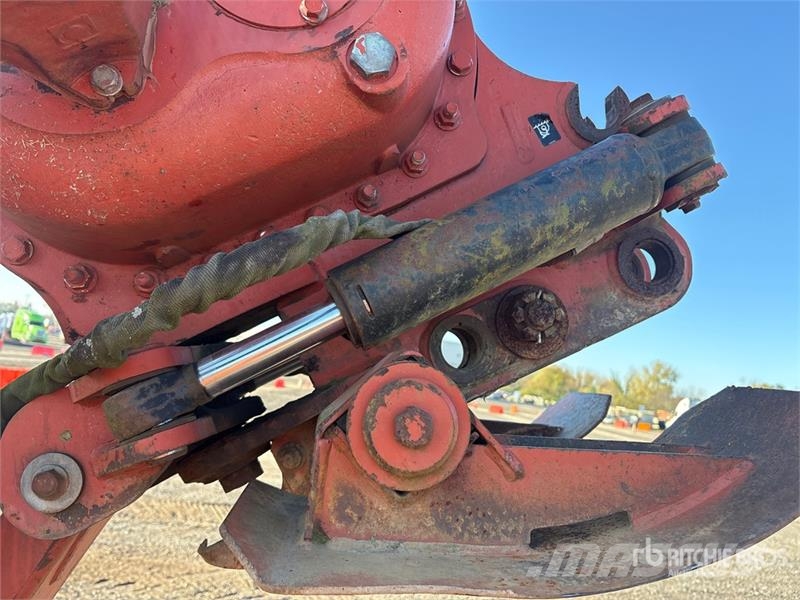 Ditch Witch RT95 4x4 Cable Plow Plugi