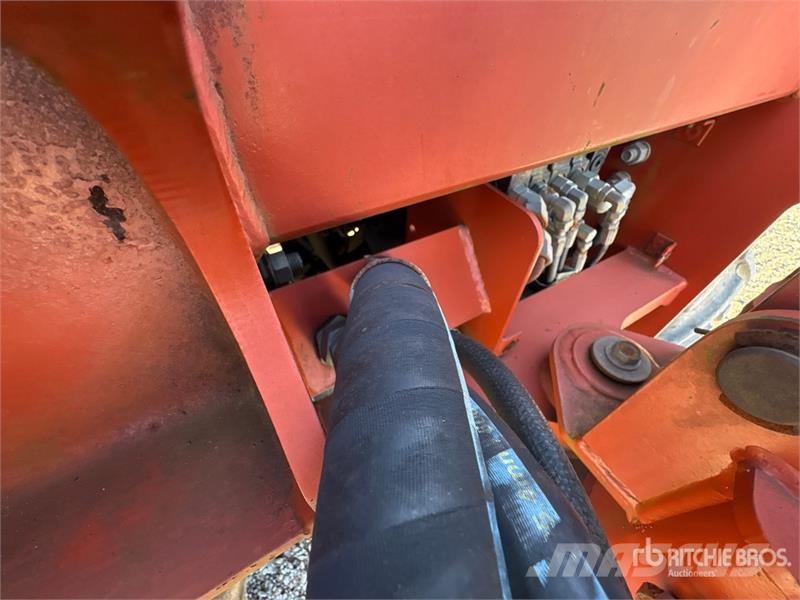 Ditch Witch RT95 4x4 Cable Plow Plugi