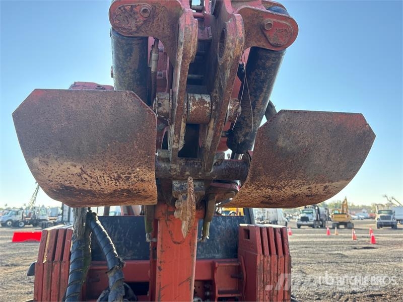 Ditch Witch RT95 4x4 Cable Plow Plugi