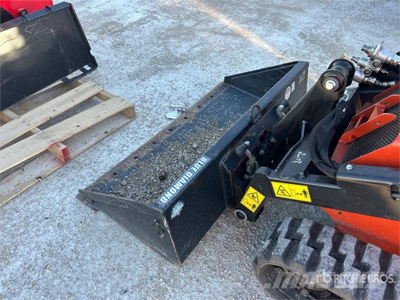 Ditch Witch SK1050 Two-Speed Compact Track Loader Schrankladers