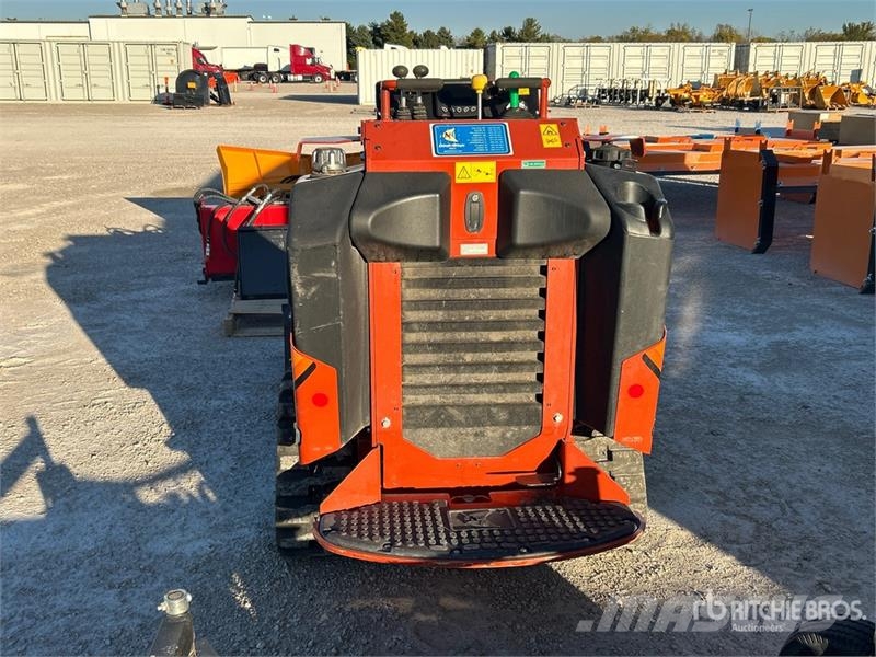 Ditch Witch SK1050 Two-Speed Compact Track Loader Schrankladers