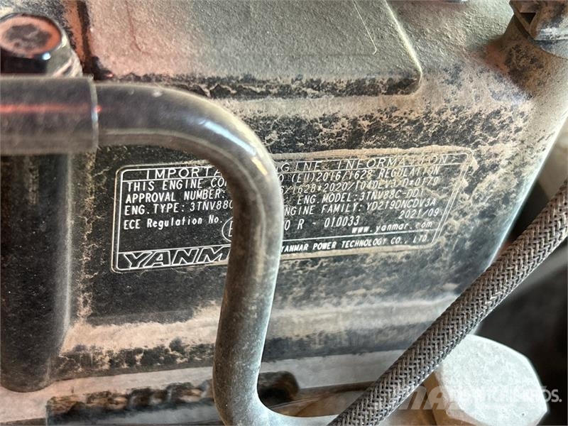 Ditch Witch SK1050 Two-Speed Compact Track Loader Schrankladers