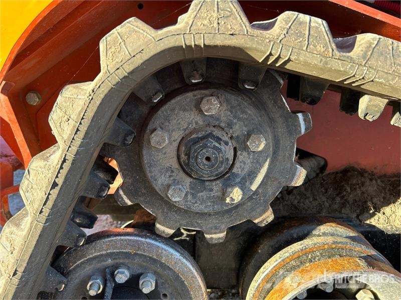 Ditch Witch SK1050 Two-Speed Compact Track Loader Schrankladers