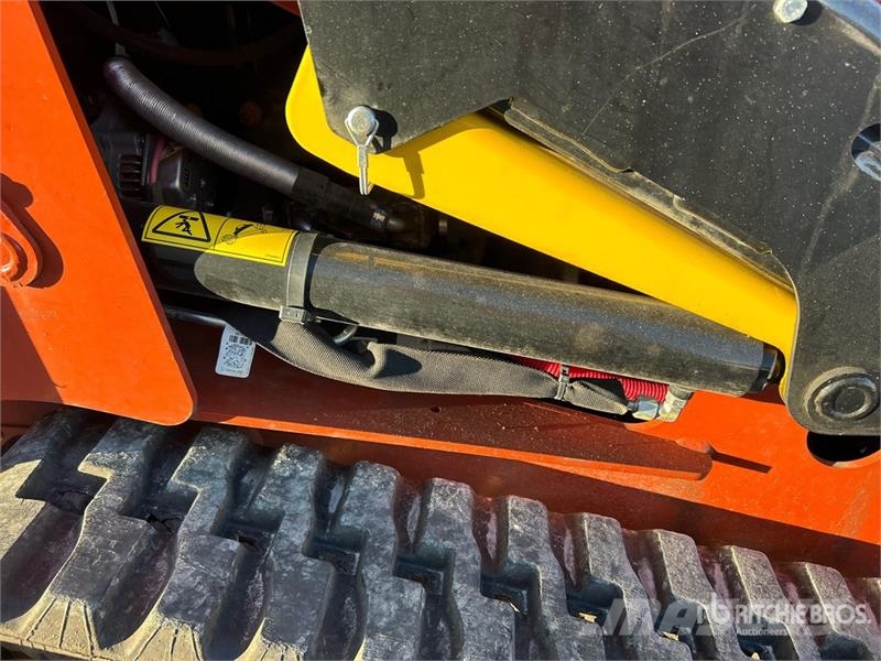 Ditch Witch SK1050 Two-Speed Compact Track Loader Schrankladers