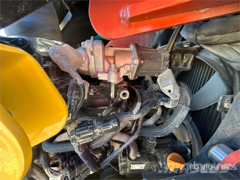 Ditch Witch SK1050 Two-Speed Compact Track Loader Schrankladers