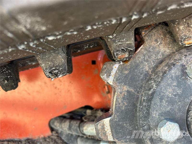 Ditch Witch SK1050 Two-Speed Compact Track Loader Schrankladers