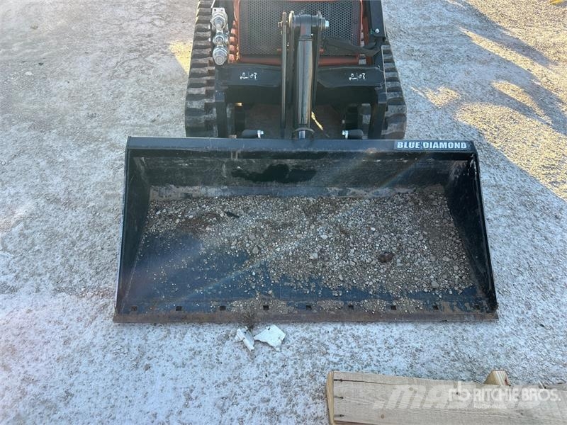 Ditch Witch SK1050 Two-Speed Compact Track Loader Schrankladers