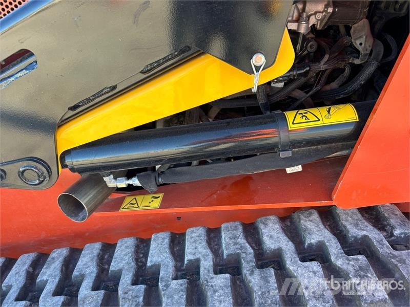 Ditch Witch SK1050 Two-Speed Compact Track Loader Schrankladers