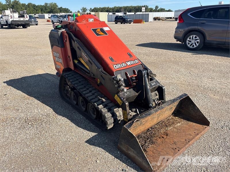 Ditch Witch SK800 Mini Compact Track Loader Kompaktlastare