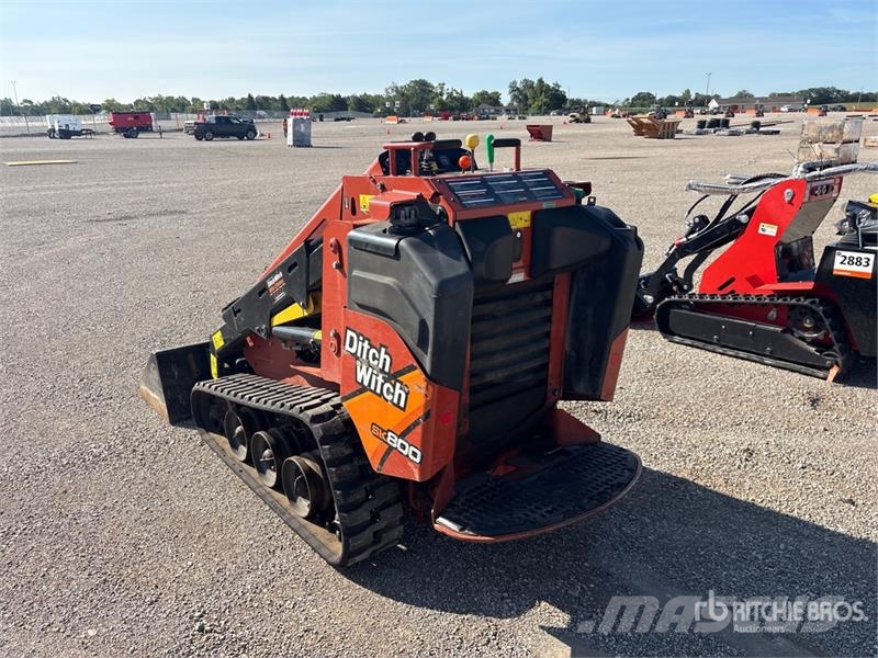 Ditch Witch SK800 Mini Compact Track Loader Kompaktlastare