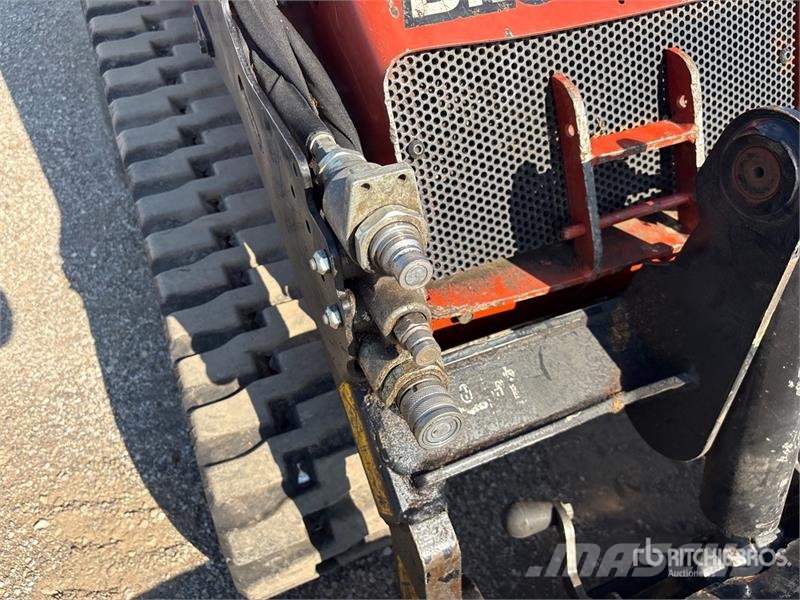 Ditch Witch SK800 Mini Compact Track Loader Kompaktlastare