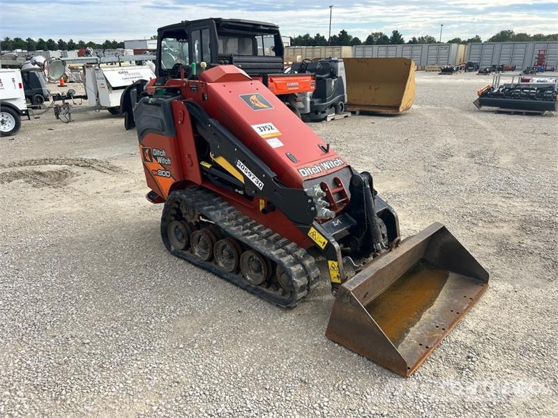 Ditch Witch SK800 Two-Speed Compact Track Loader Kompaktlader