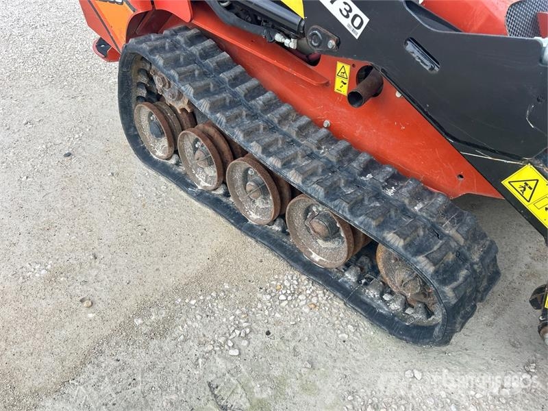 Ditch Witch SK800 Two-Speed Compact Track Loader Kompaktlader