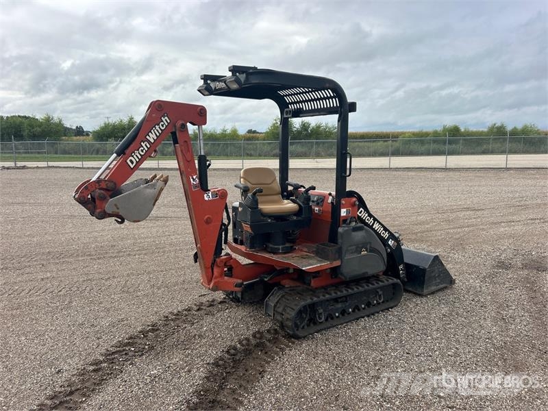 Ditch Witch XT855 Tracked Backhoe Loader TLB's
