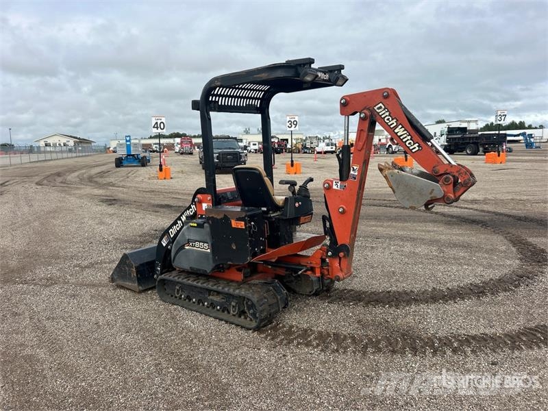 Ditch Witch XT855 Tracked Backhoe Loader TLB's