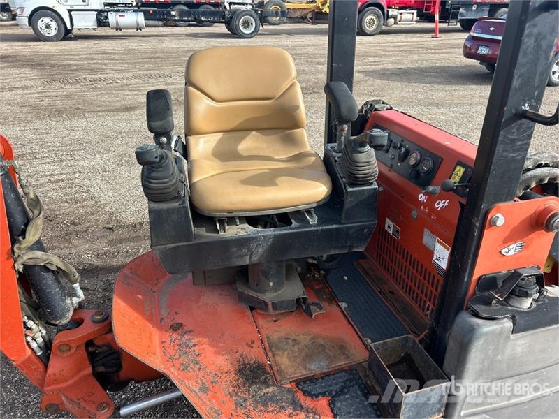 Ditch Witch XT855 Tracked Backhoe Loader Tractopelle