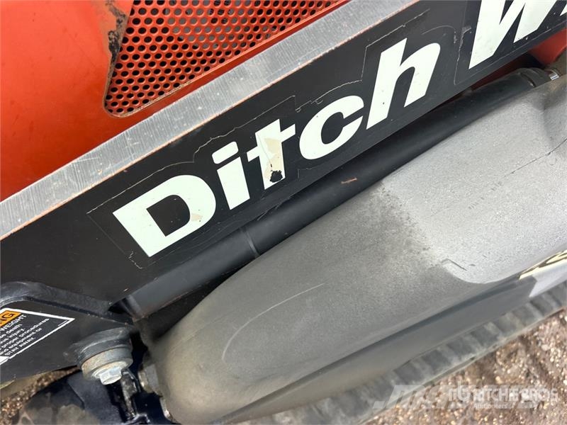 Ditch Witch XT855 Tracked Backhoe Loader Tractopelle