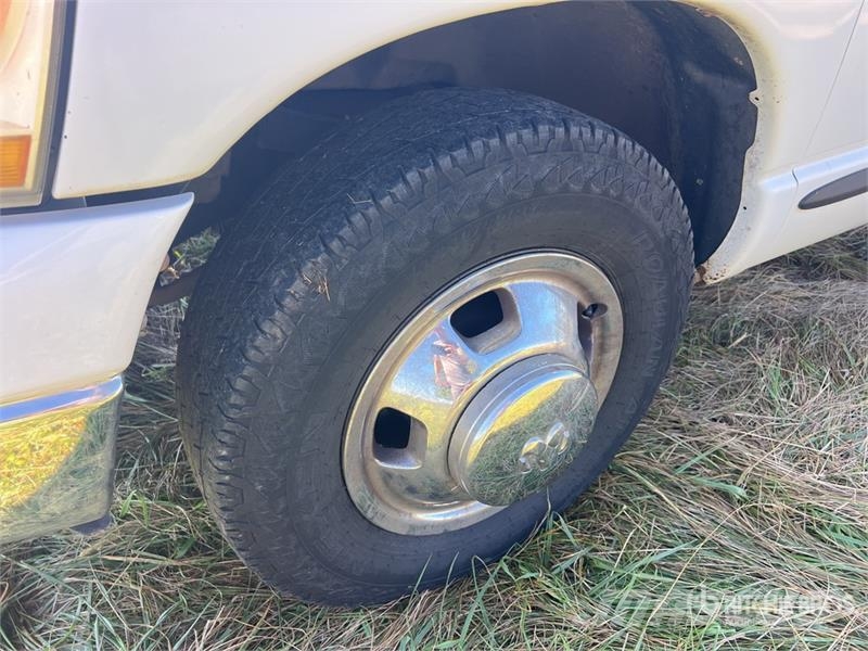 Dodge Ram 3500 4x2 Crew Cab Utility Truck Furgonetas caja abierta